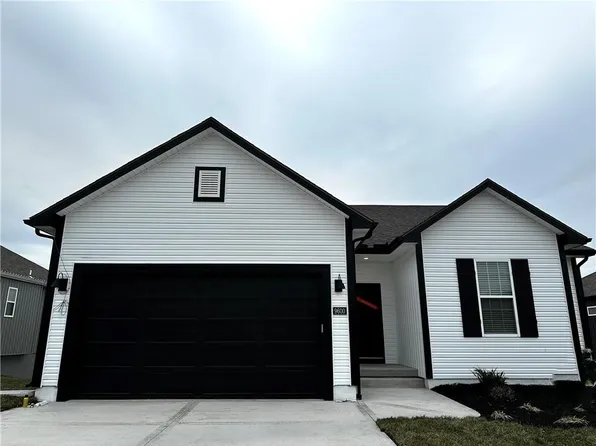 9600 N Amoret Ave, Kansas City, MO 64154
