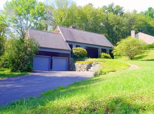 15 Country Corners Rd, Amherst, MA 01002
