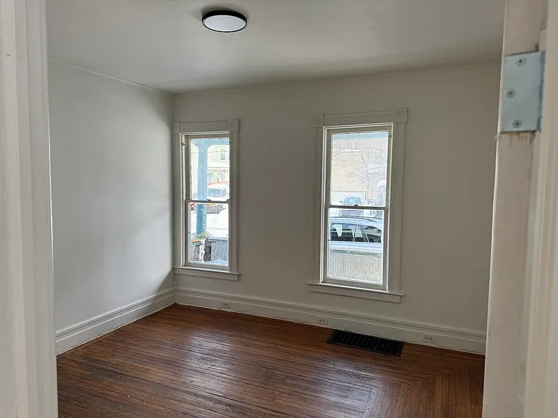 136 S Orchard St #1