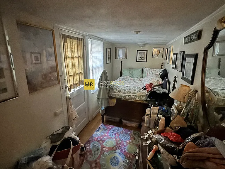17 Joy St — Photo 8