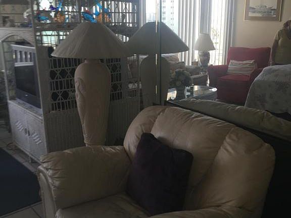 2nd image of 8817 Thomas Dr #A614