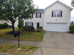 902 Sparrow Valley Way, Charlotte, NC 28214