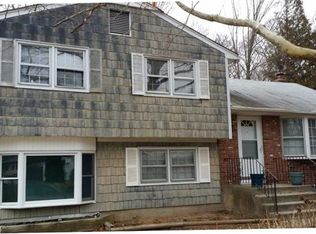 18 Lido Blvd, Lake Grove, NY