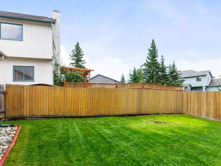12134 Woodchase Cir — Photo 10