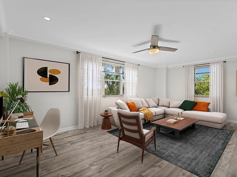 Hawthorne Towers Apartments — Photo 8