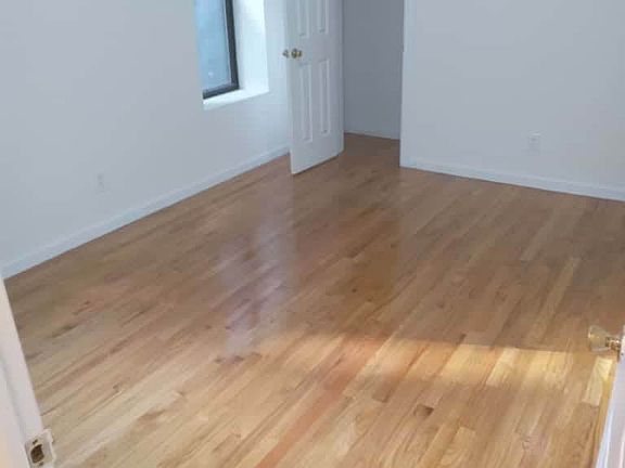 4th image of 119 Audubon Ave APT 1F