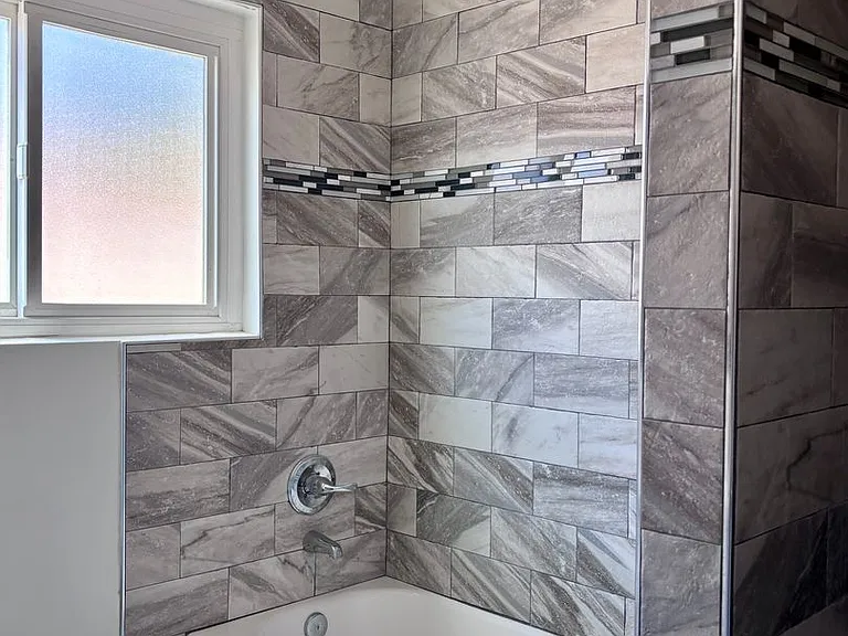 928 S Sherbourne Dr — Photo 5