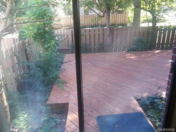 4th image of 1634 Brentwood Dr #544