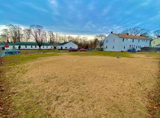 123 Putnam Cir, Springfield, MA 01104