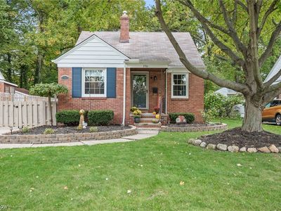 2761 W 230th St, North Olmsted, OH, 44070