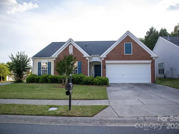 9608 Kestral Ridge Dr, Charlotte, NC 28269