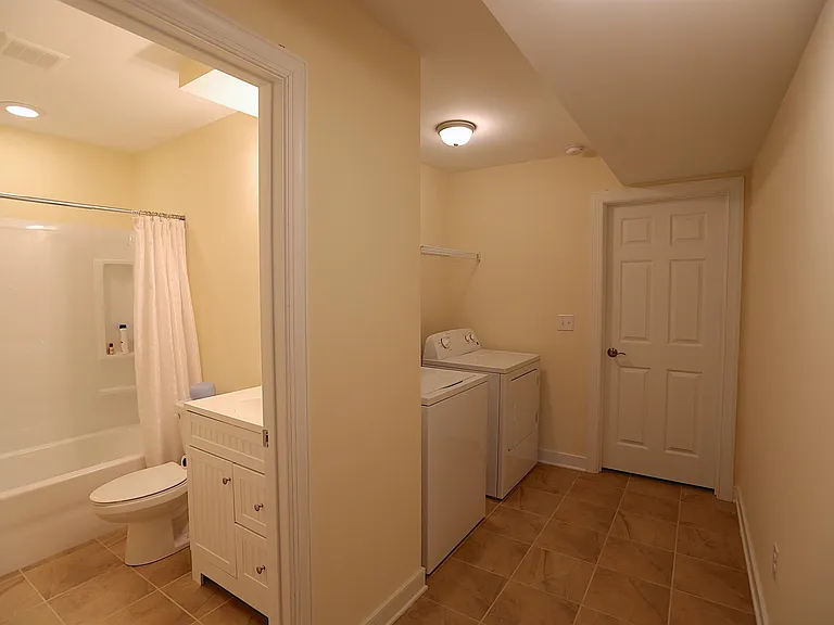 108 Blincoe Ln #B — Photo 5