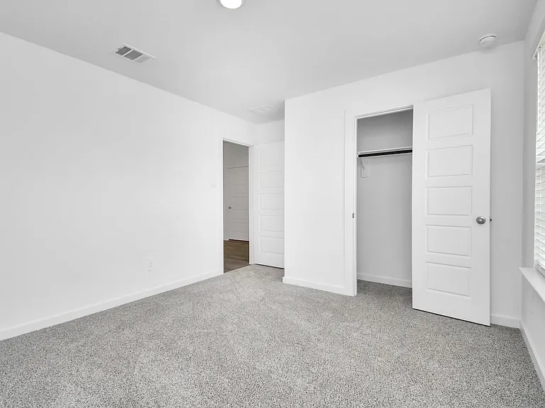 8519 Swenson Ln — Photo 8