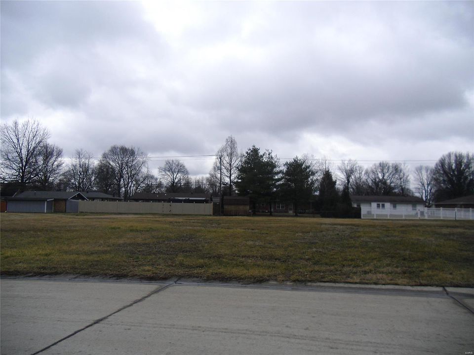 2nd image of 3421 Ozzie Dr