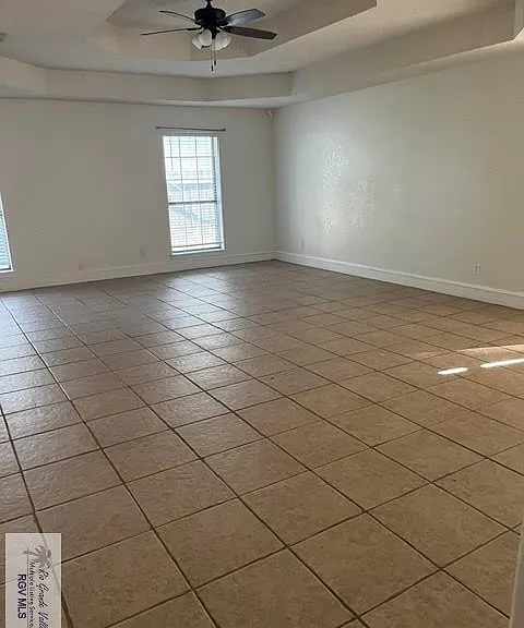 2714 E Mark Cir — Photo 11