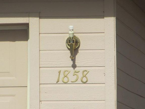 5th image of 1858 W Great Oak Dr