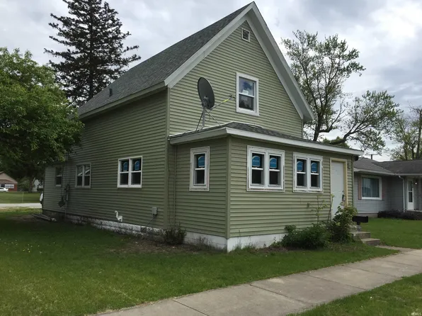 402 S Shield St, Knox, IN 46534