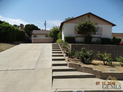 1325 Vanderbilt Dr, Bakersfield, CA, 93305