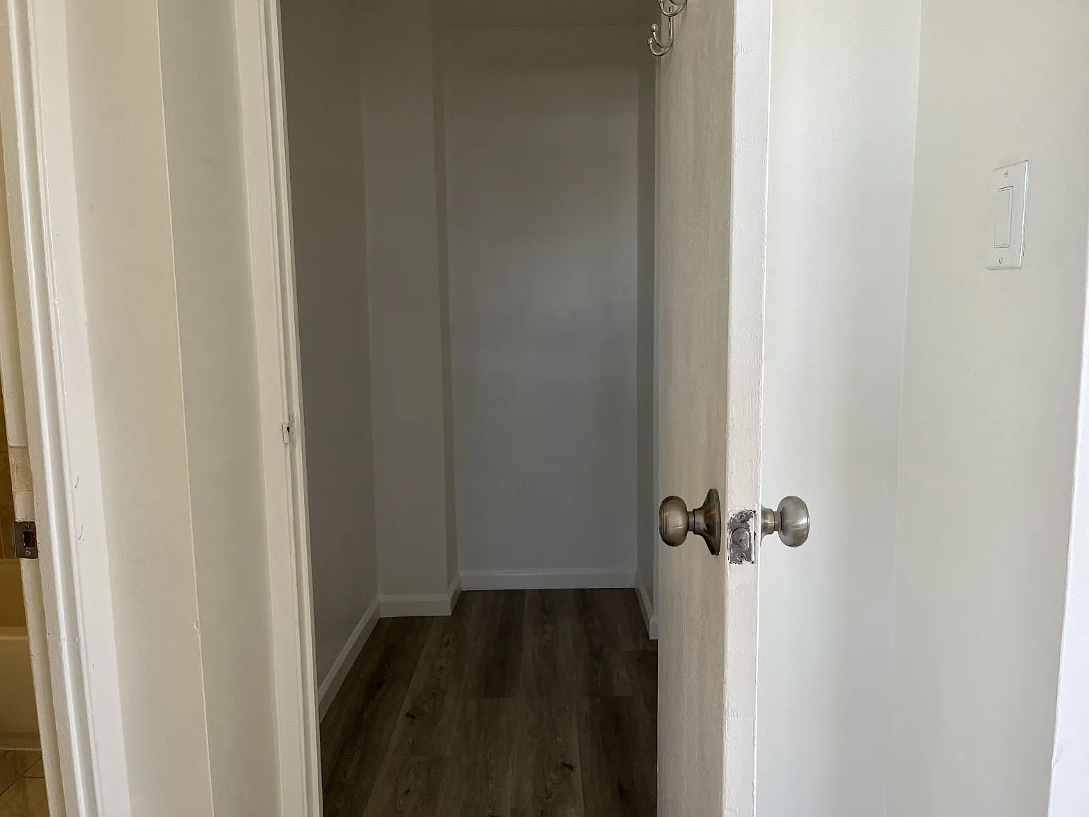 1 bed, 700 sqft, $1,800 — Photo 4