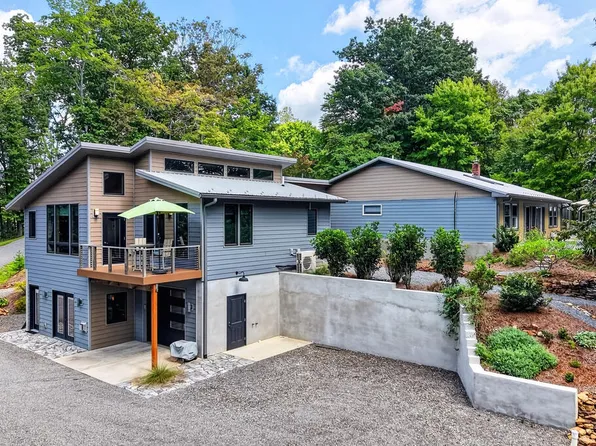 290 Big Dan Lake Dr, Claudville, VA 24076