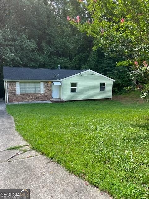 1st image of 712 Village Lane Dr SW