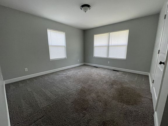 4th image of 235 Kuhne Blvd