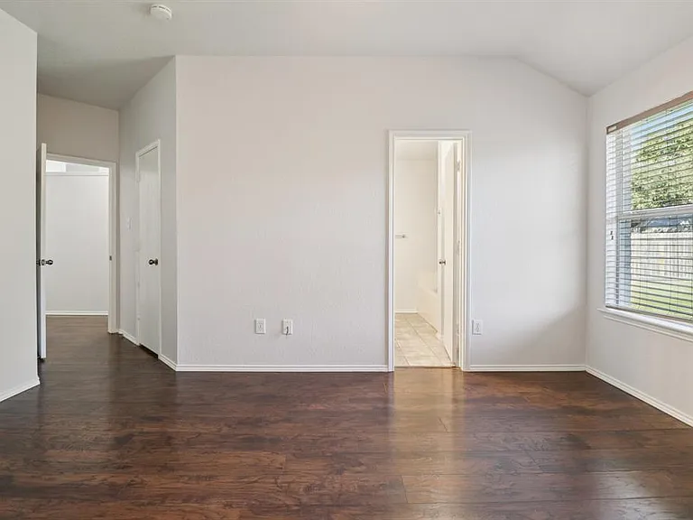 4937 Spur Ridge Ct #4937 — Photo 18