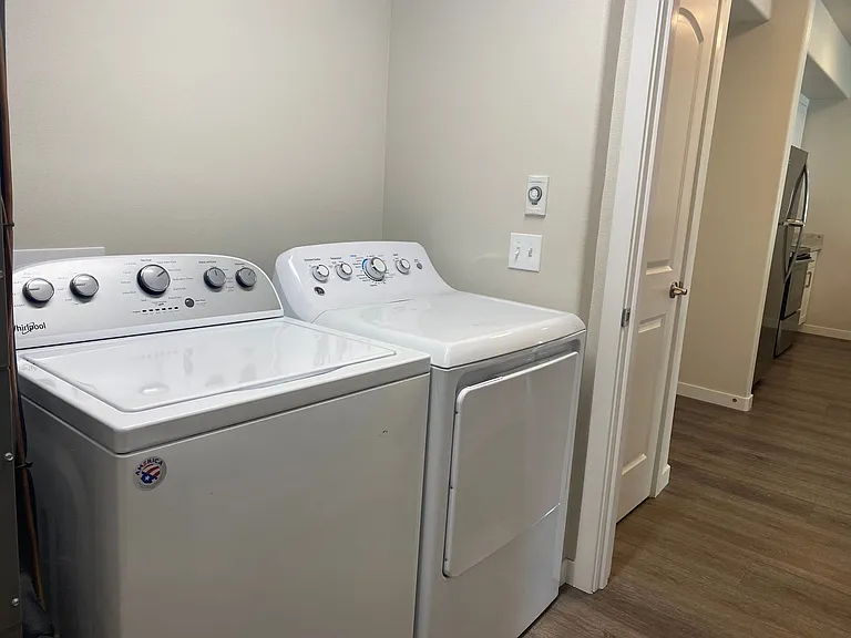 809 S Emerson St — Photo 17