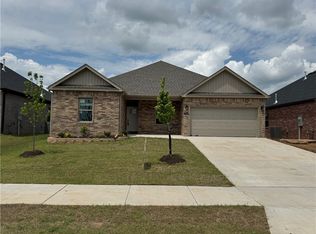 7300 SW High Meadow Ave, Bentonville, AR 72713