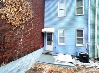 1815 Niggel St, Pittsburgh, PA 15212