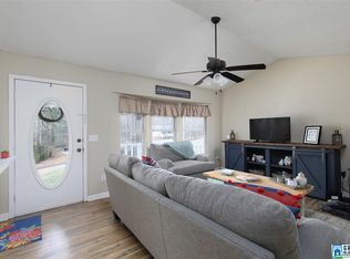 675 Brandy Dr, Trussville, AL 35173