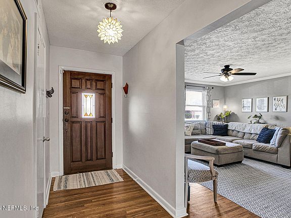 2nd image of 7131 ANDALUSIA Avenue