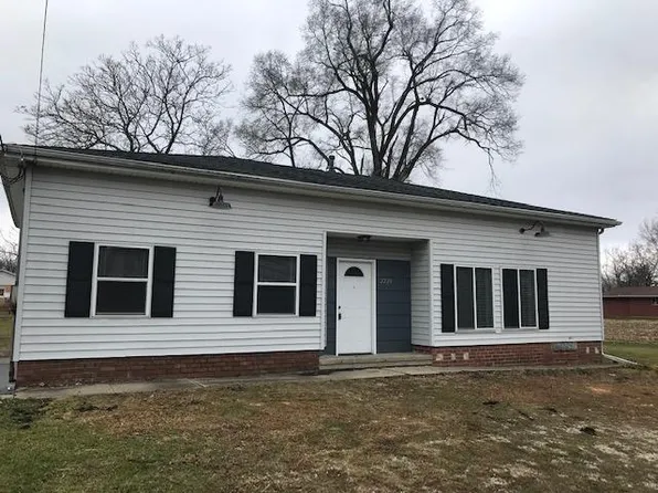 2220 Cole St, East Peoria, IL 61611