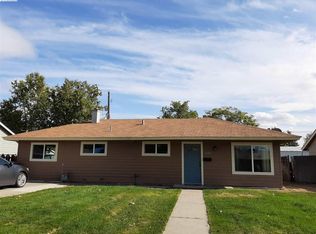 2303 Dover St, Richland, WA 99352