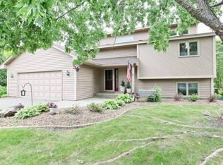 6523 Gray Fox Curv, Chanhassen, MN 55317