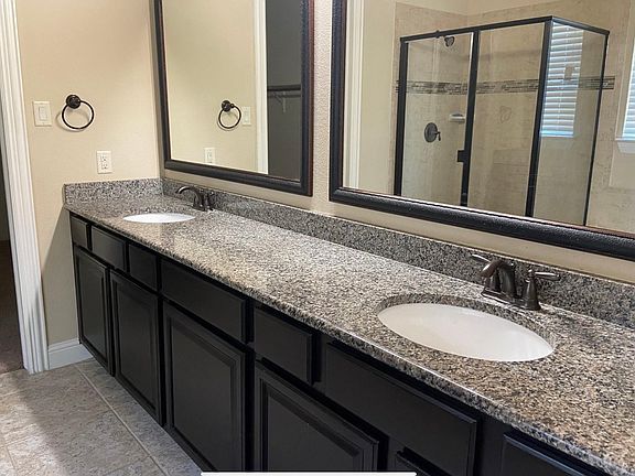 4th image of 8693 Ludlow Dr
