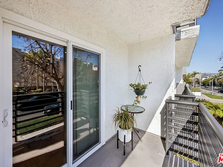 1515 S Beverly Dr #202 — Photo 20