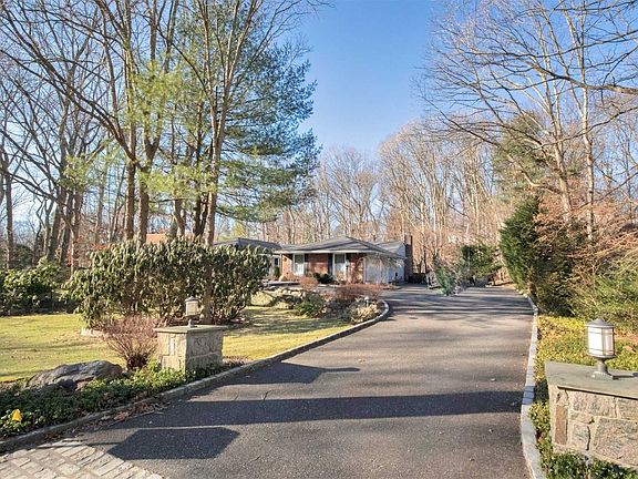 5th image of 23 Northcote Dr