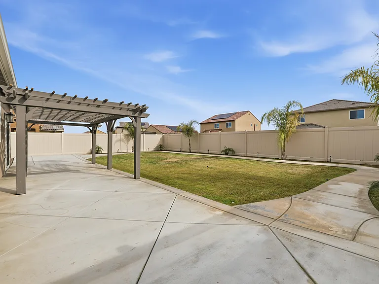 7812 Strawberry Ln — Photo 25