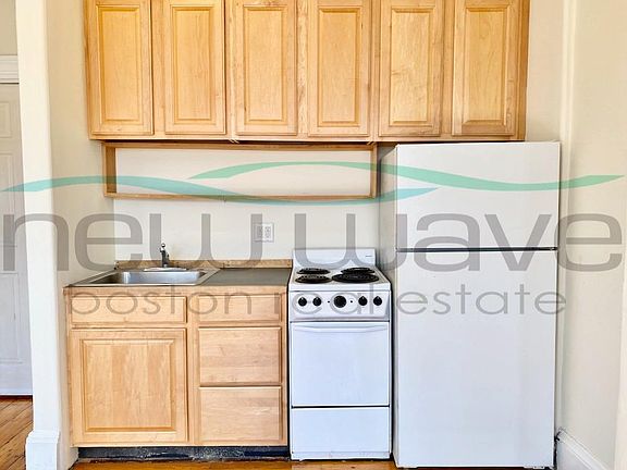 2nd image of 16 Cumberland St APT 5