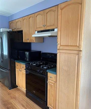 4th image of 8434 Lochdale St