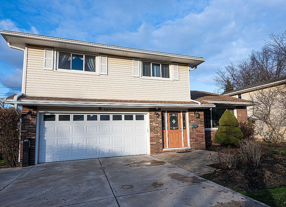 1st image of 24011 Greenlawn Ave