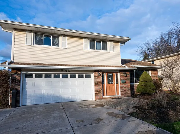 24011 Greenlawn Ave, Beachwood, OH 44122