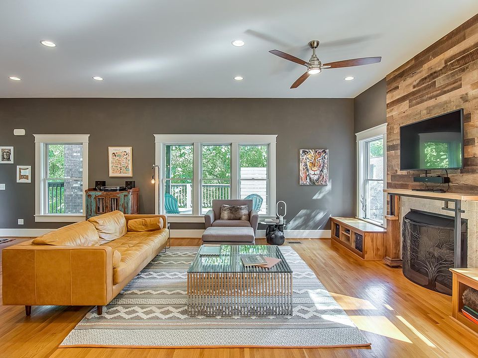 1st image of 1813 Forrest Ave