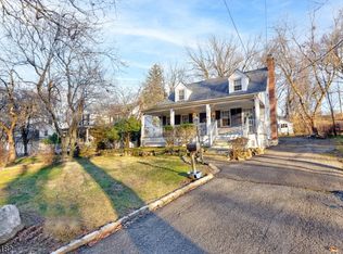 315 Little Falls Rd, Cedar Grove, NJ 07009