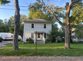 410 Hattie St, Grand Blanc, MI 48439