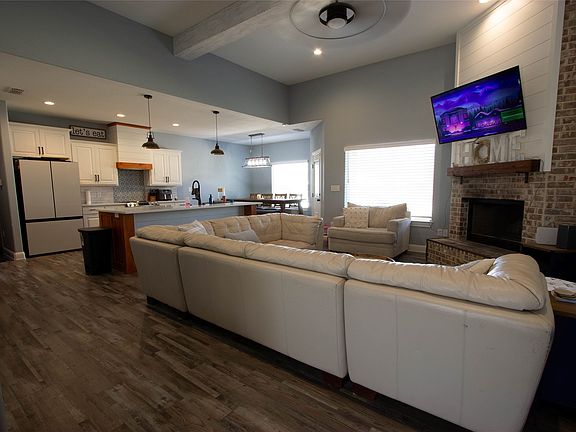 5th image of 350 Garth Ridge Dr