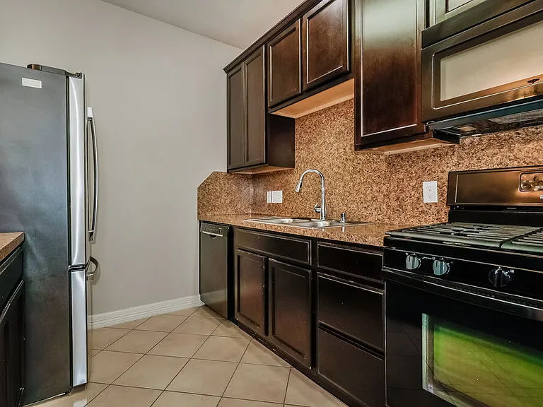 23733 Briar Tree Dr — Photo 5