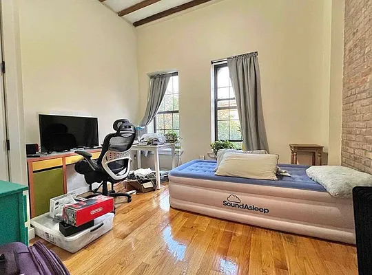 Rented by Doorway NYC, LLC | media 2