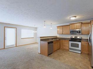 1938 N Gate Rd, Lincoln, NE 68521